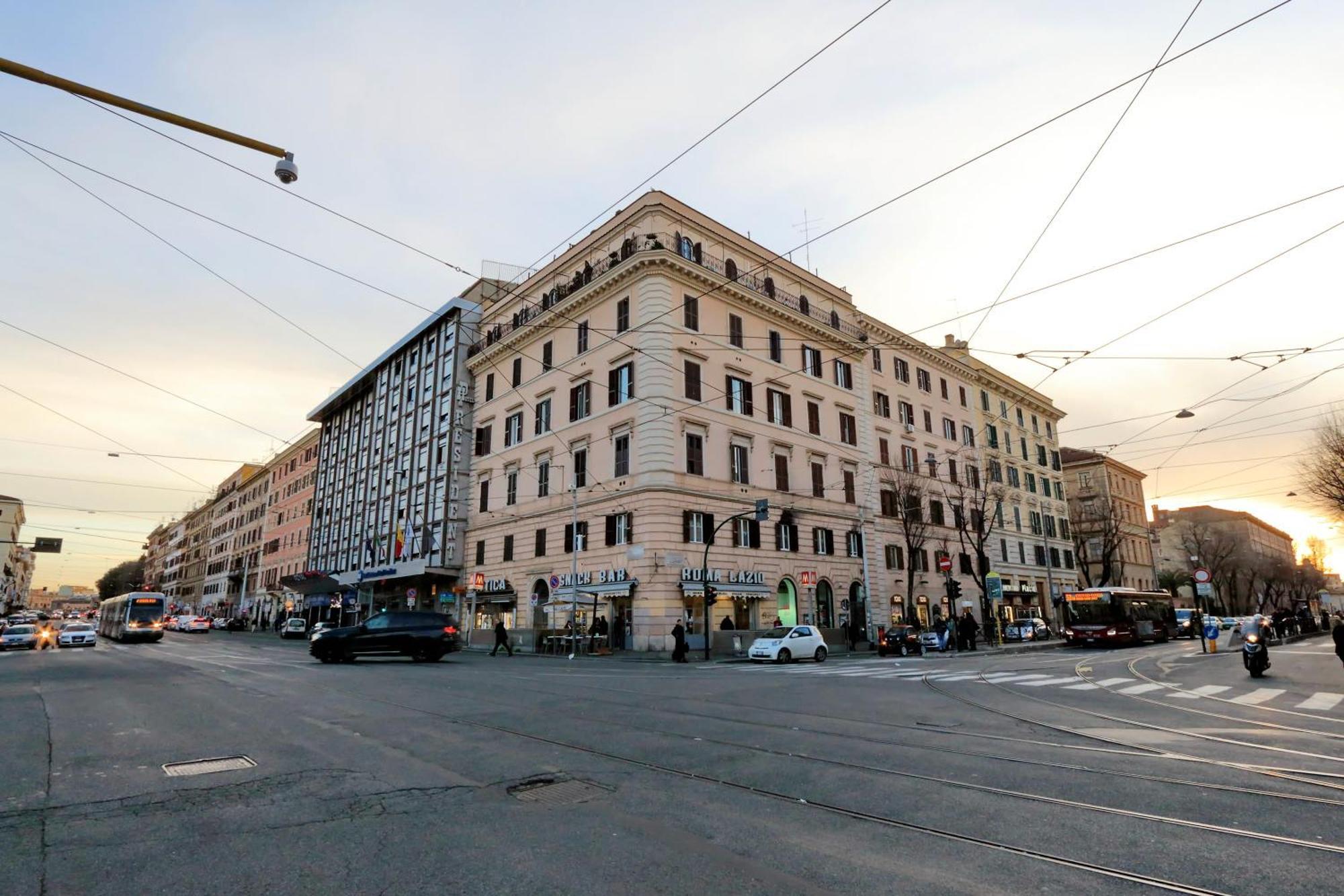 Deza Cozy Place Manzoni Rome Buitenkant foto